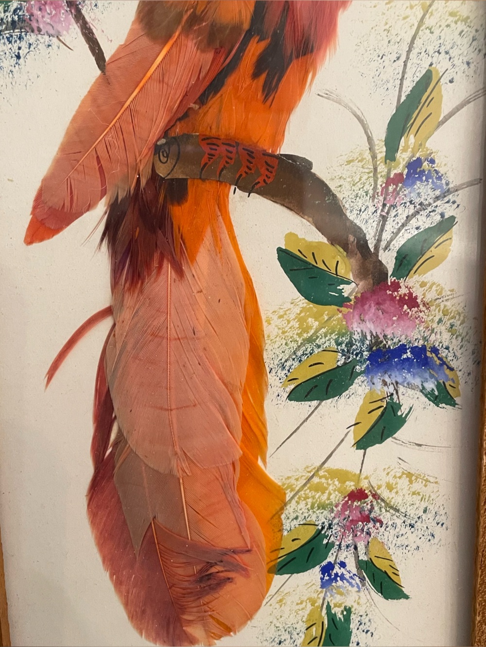 Vintage Mexican Feather Art Arte Plumaria Vibrant Red Tropical Bird Carved Frame - Picture 3 of 11
